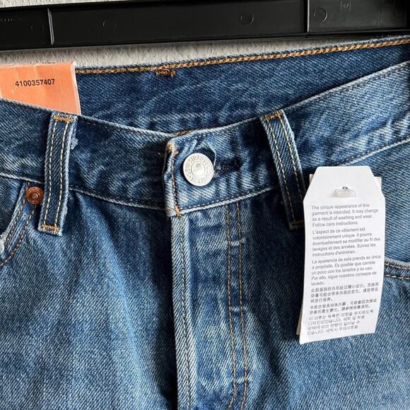 NWT Levi's Women's 501 Denim Jean Shorts Size 25 Style CW-4217 - Picture 5 of 10